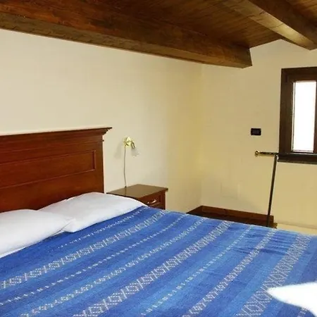 Fuer 5 Personen Ca 50 Qm In Cefalu, Sizilien Nordkueste Von Sizilien Apartment *